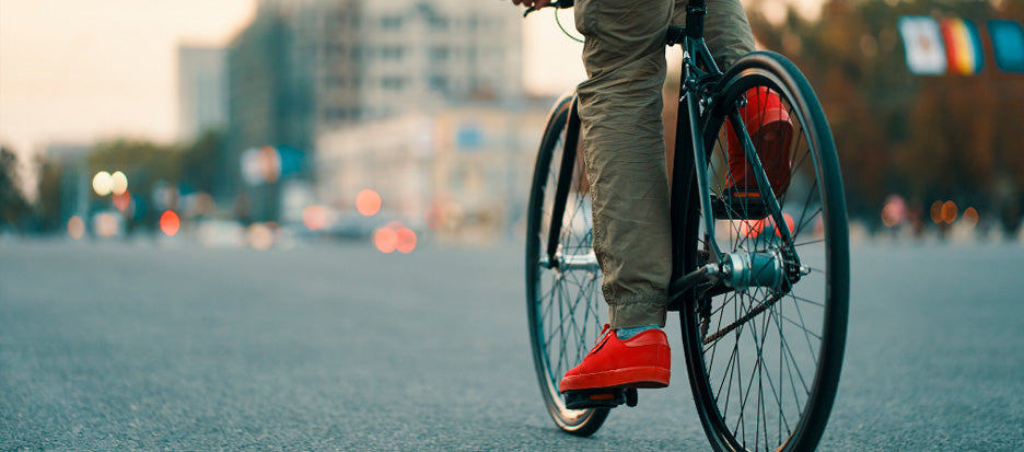 Conselhos de Segurança Rodoviária para ciclistas e condutores